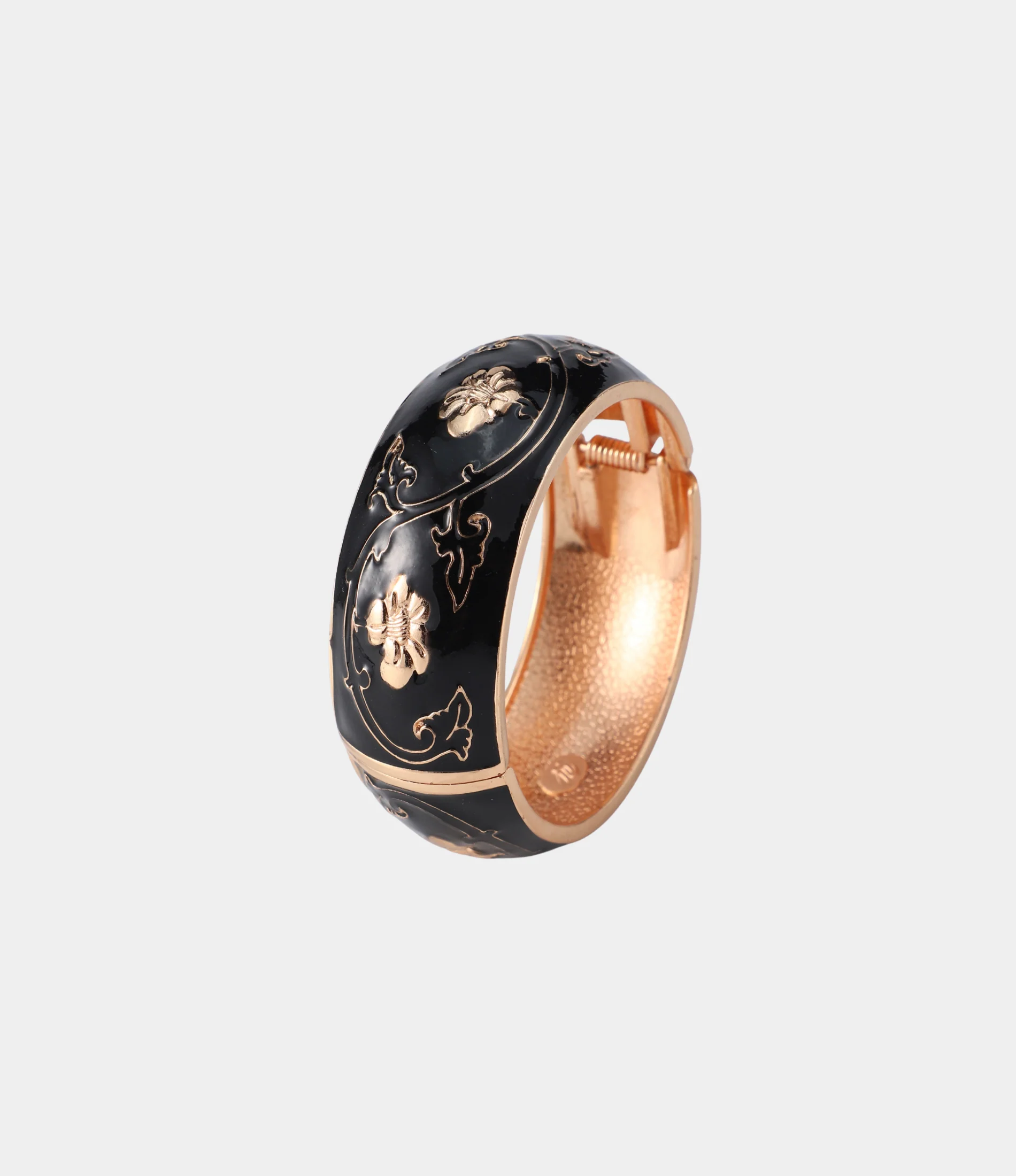 MEI BANGLE IN BLACK