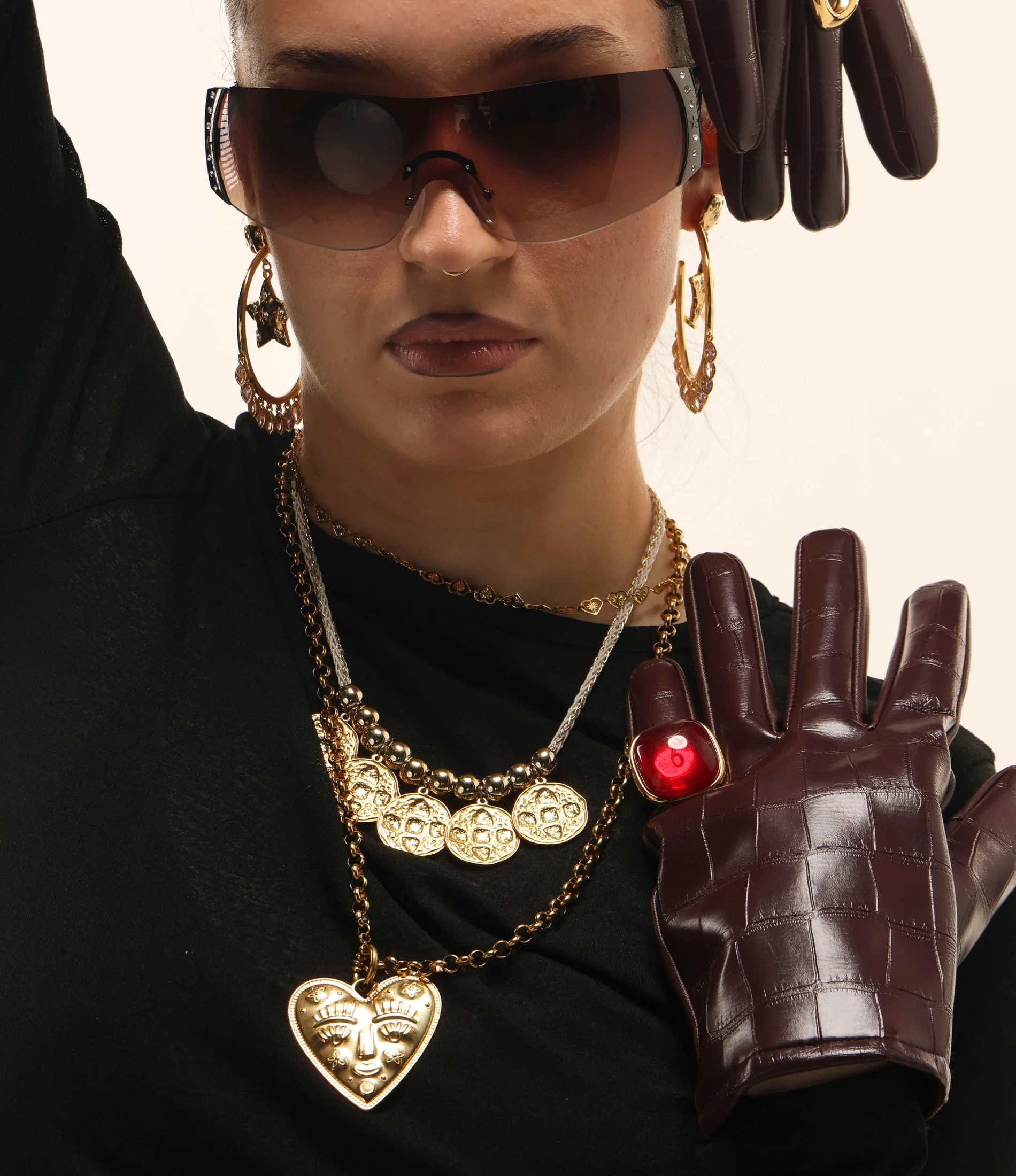 MONA COIN NECKLACE - Image 3