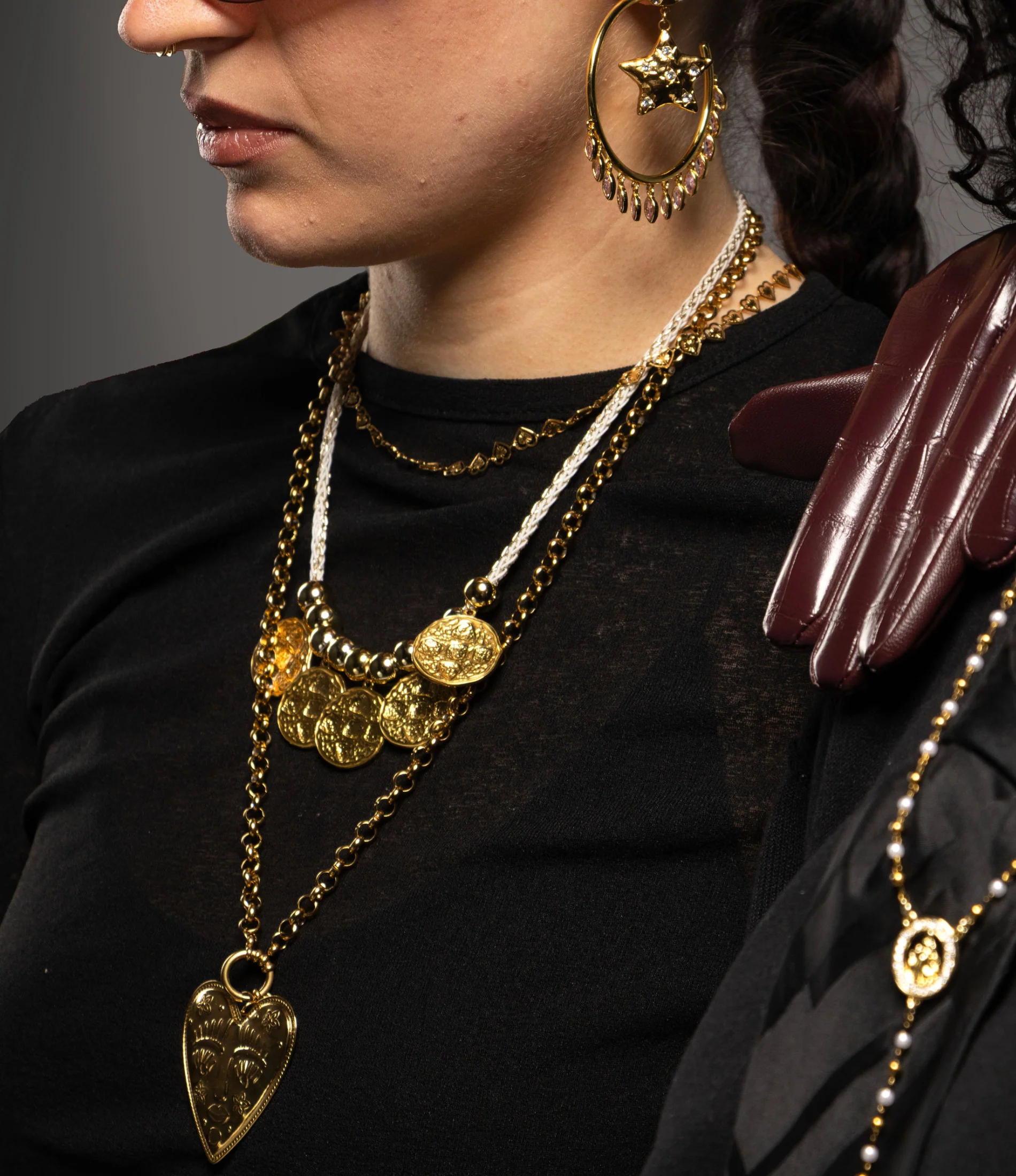 MONA COIN NECKLACE - Image 4
