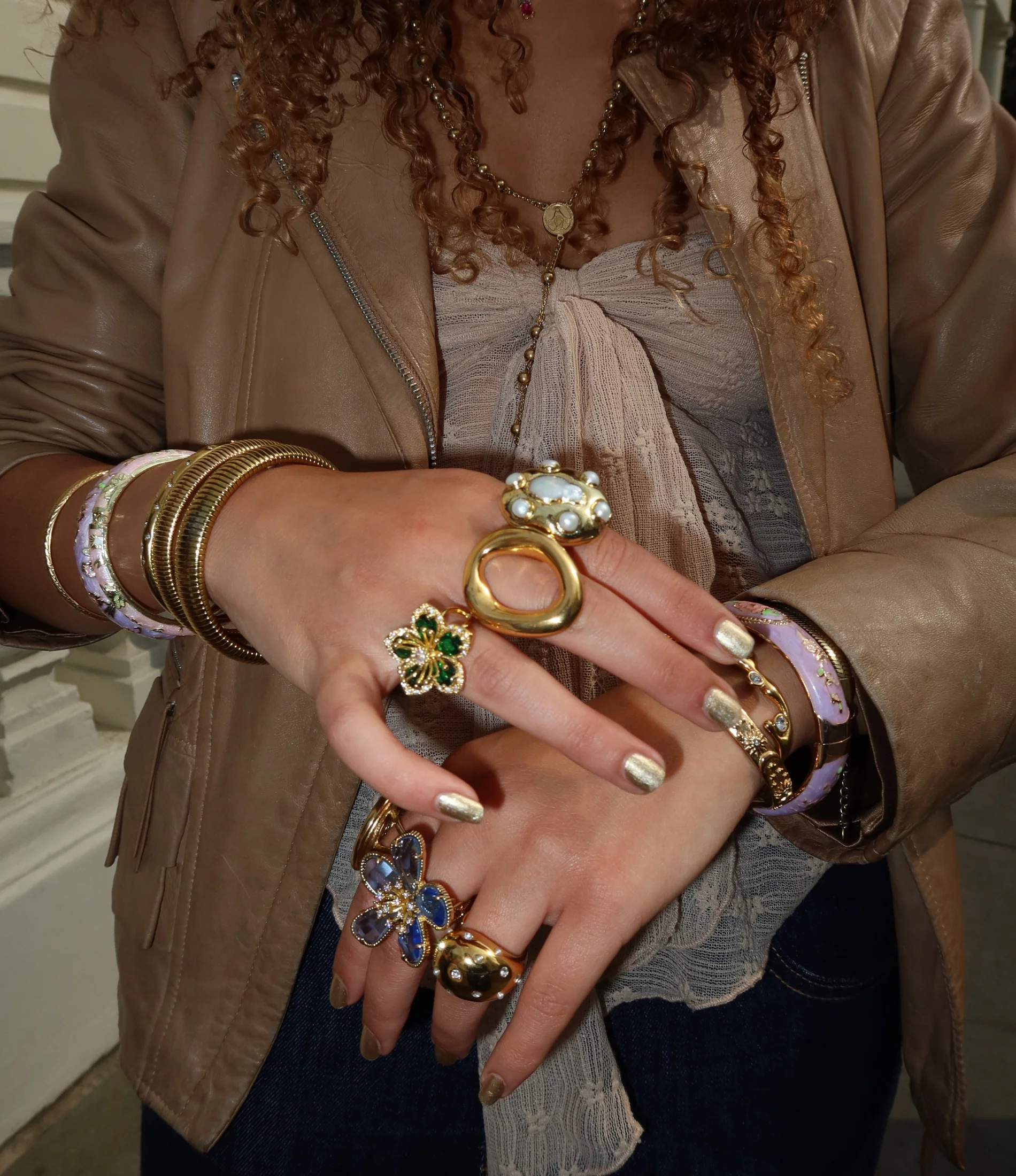 VENICE ENAMEL BANGLE IN LIGHT PURPLE - Image 3